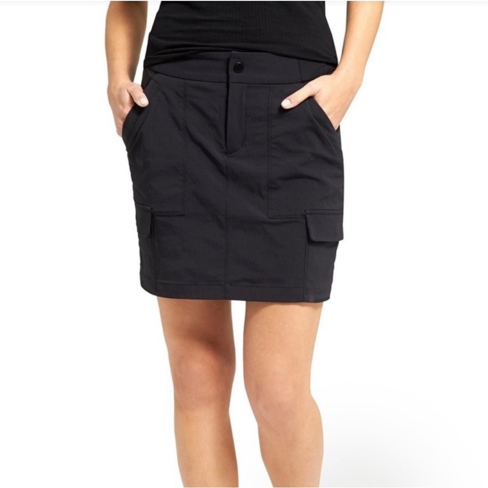 Athleta Trekkie skort size 6